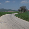 Cesta do Velčíc, nad dedinou Veľký Lysec