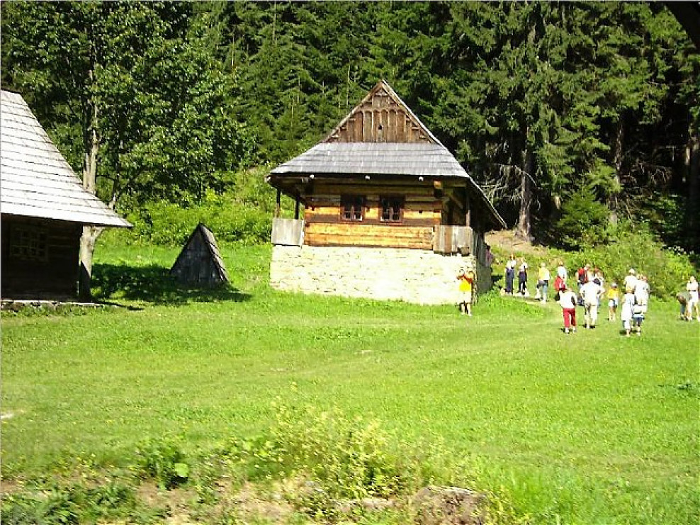 Extra Nová Bystrica, Vychylovka HLÚŽ HIKING.SK