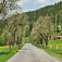 Vranča a jarné stromoradie. Foto: Marián Rajnoha