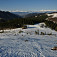 Upieram pohľad na Tatry, sedlo Črchľa mám pod sebou